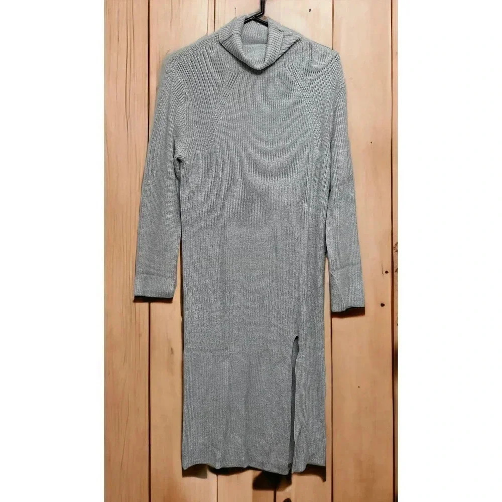Abound NWT’s Mock Neck Ribbed Midi sweater dress. Slit thigh. Size medium